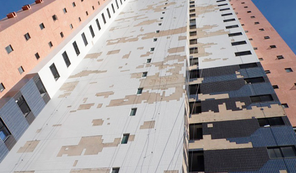 REDES DE PROTEÇÃO PARA AZULEJOS QUE SOLTAM DE PRÉDIOS